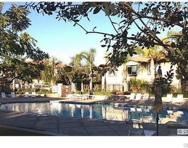 449 Ridgeway - Photo Thumbnail 13