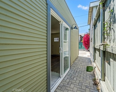 602 Douglas Street - Photo Thumbnail 23