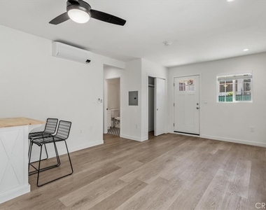 602 Douglas Street - Photo Thumbnail 15