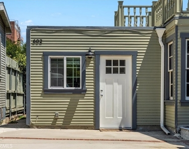 602 Douglas Street - Photo Thumbnail 5