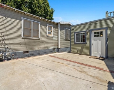 602 Douglas Street - Photo Thumbnail 2