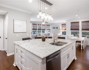 48 Kempton Lane - Photo Thumbnail 10