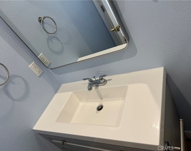 8686 Hastings Cir - Photo Thumbnail 8
