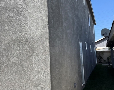 8686 Hastings Cir - Photo Thumbnail 2