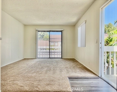 15582 Williams Street - Photo Thumbnail 6