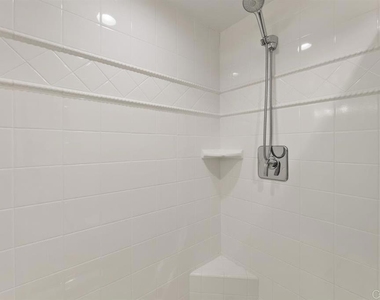 640 W Solana Circle - Photo Thumbnail 16