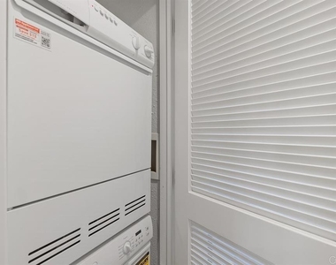 640 W Solana Circle - Photo Thumbnail 30