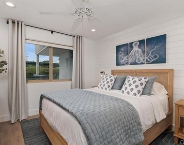 640 W Solana Circle - Photo Thumbnail 25