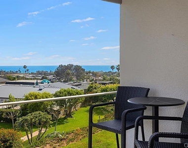 640 W Solana Circle - Photo Thumbnail 17