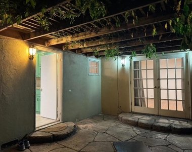 101 Sleeper Avenue - Photo Thumbnail 16