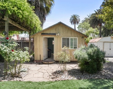101 Sleeper Avenue - Photo Thumbnail 30