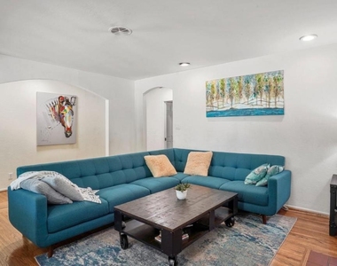 101 Sleeper Avenue - Photo Thumbnail 6