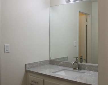 260 E Beverly Boulevard - Photo Thumbnail 11