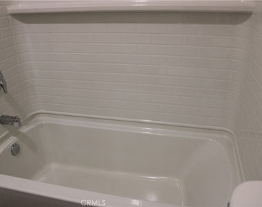 260 E Beverly Boulevard - Photo Thumbnail 19