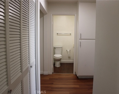 260 E Beverly Boulevard - Photo Thumbnail 20