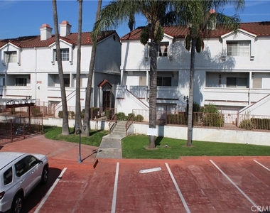 260 E Beverly Boulevard - Photo Thumbnail 26
