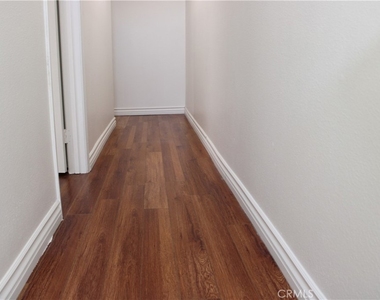 260 E Beverly Boulevard - Photo Thumbnail 8