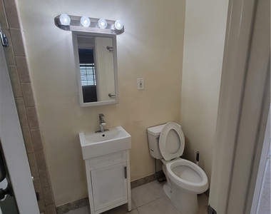 6614 Tamarisk - Photo Thumbnail 6