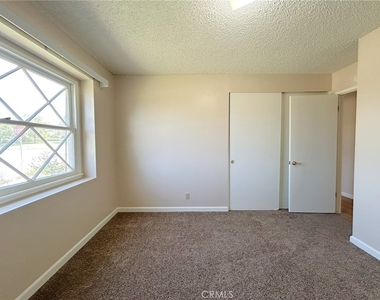 238 E Sunset Avenue N - Photo Thumbnail 15
