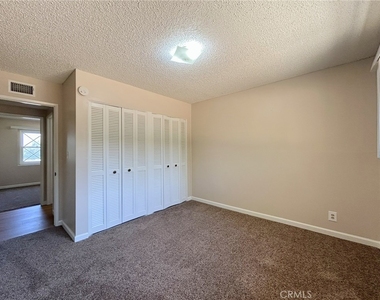 238 E Sunset Avenue N - Photo Thumbnail 18