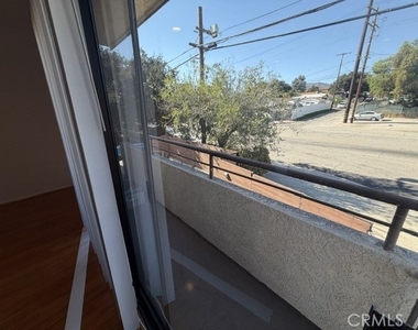 9961 Marcus Avenue - Photo Thumbnail 15