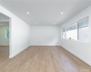 230 Pepper Street - Photo Thumbnail 10