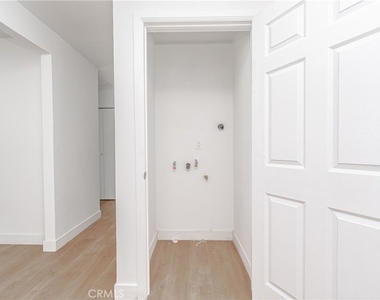 230 Pepper Street - Photo Thumbnail 11