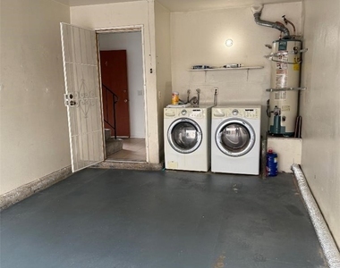 254 W Grove Street - Photo Thumbnail 25