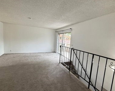254 W Grove Street - Photo Thumbnail 13