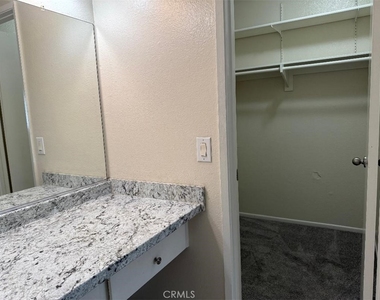 254 W Grove Street - Photo Thumbnail 19
