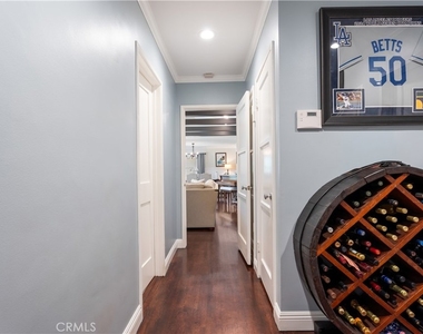 668 W 12th - Photo Thumbnail 23
