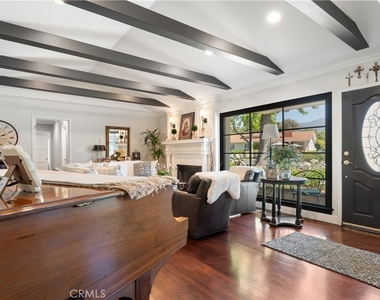 668 W 12th - Photo Thumbnail 7