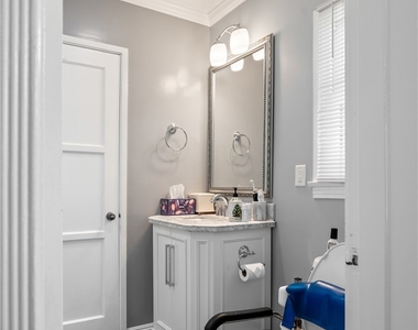 668 W 12th - Photo Thumbnail 27