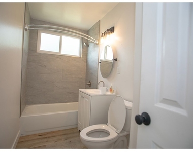 496 W 48th - Photo Thumbnail 19