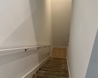 820 Aloe Pl - Photo Thumbnail 32