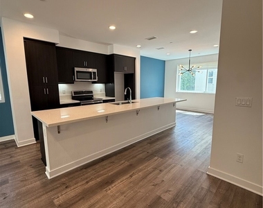 820 Aloe Pl - Photo Thumbnail 10