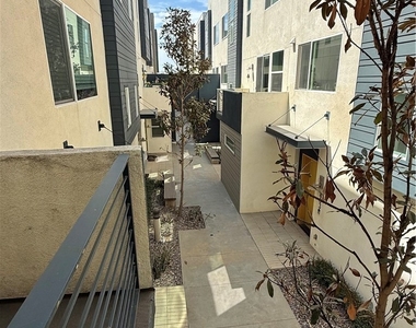 820 Aloe Pl - Photo Thumbnail 14