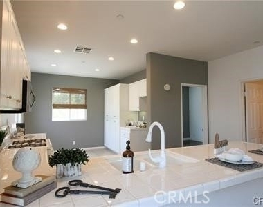15788 Agave Avenue - Photo Thumbnail 4