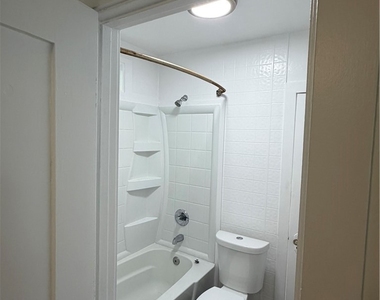 2704 Mayfield Avenue - Photo Thumbnail 6