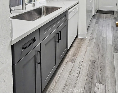 128 Castillion Terrace - Photo Thumbnail 3
