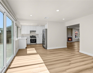 452 Vista Del Norte - Photo Thumbnail 10