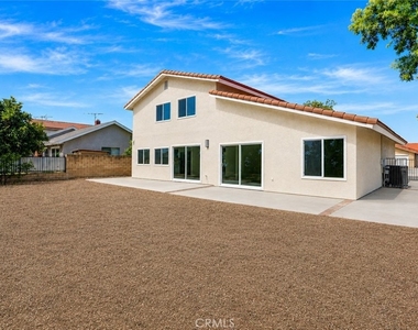 452 Vista Del Norte - Photo Thumbnail 28