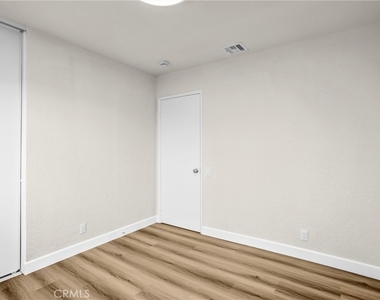 452 Vista Del Norte - Photo Thumbnail 25