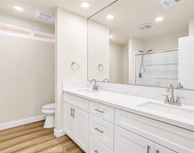 452 Vista Del Norte - Photo Thumbnail 19