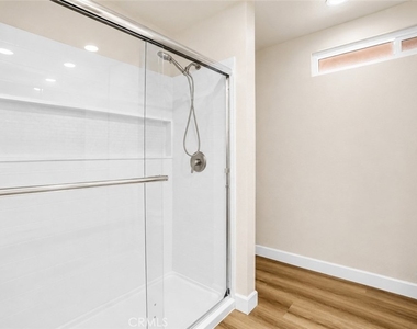 452 Vista Del Norte - Photo Thumbnail 20