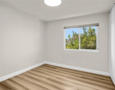 452 Vista Del Norte - Photo Thumbnail 24