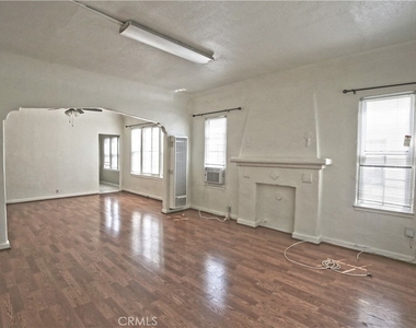 1336 Elm Street - Photo Thumbnail 2