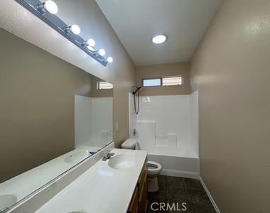 13611 Fern Pine Street - Photo Thumbnail 17