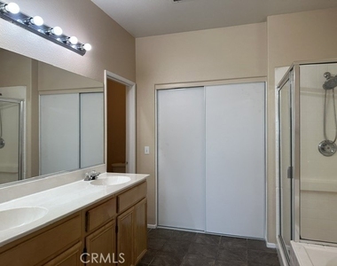 13611 Fern Pine Street - Photo Thumbnail 12
