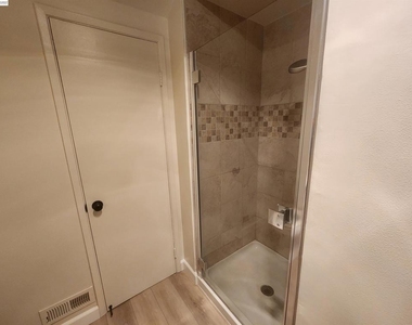 1829 Rosetree Ct - Photo Thumbnail 29